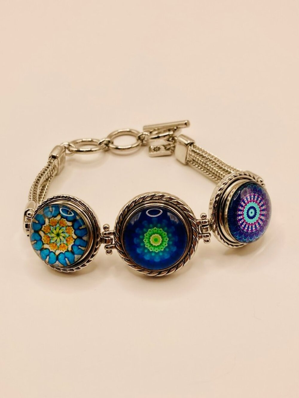 Gingersnap Silver Tone Bracelet Mandala Glass Cabochons -41B